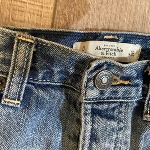 Jean Shorts - Abercrombi & Lei size 25
